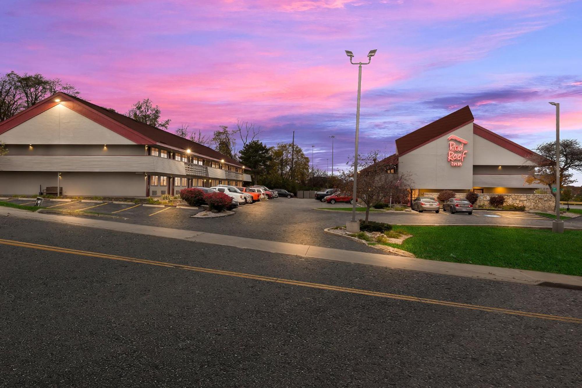 Red Roof Inn Cleveland - אינדפנדנס מראה חיצוני תמונה