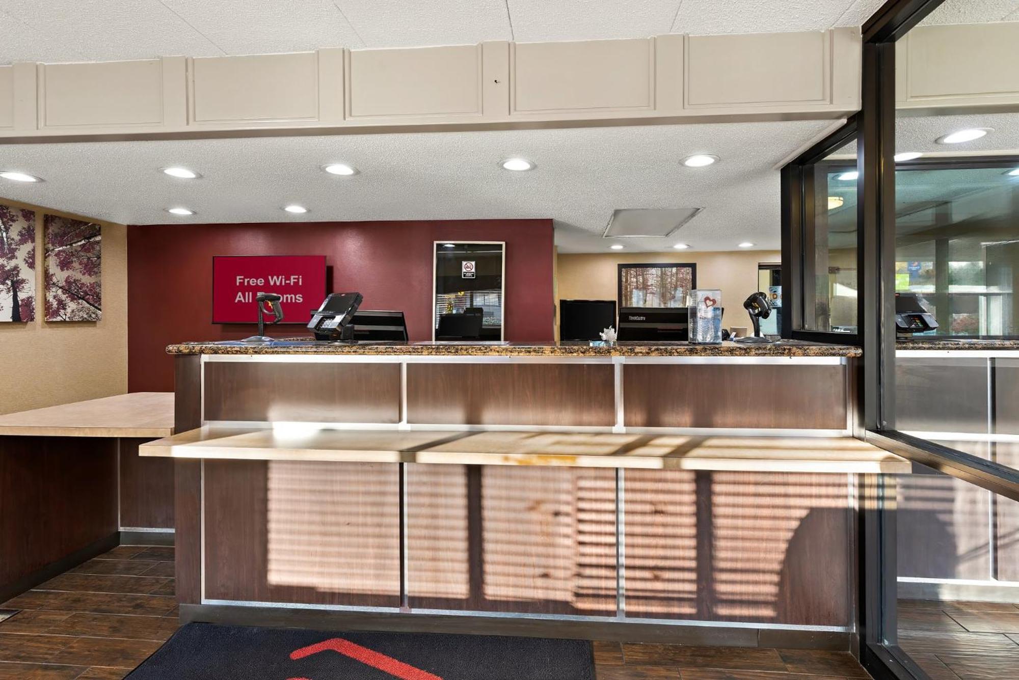 Red Roof Inn Cleveland - אינדפנדנס מראה חיצוני תמונה