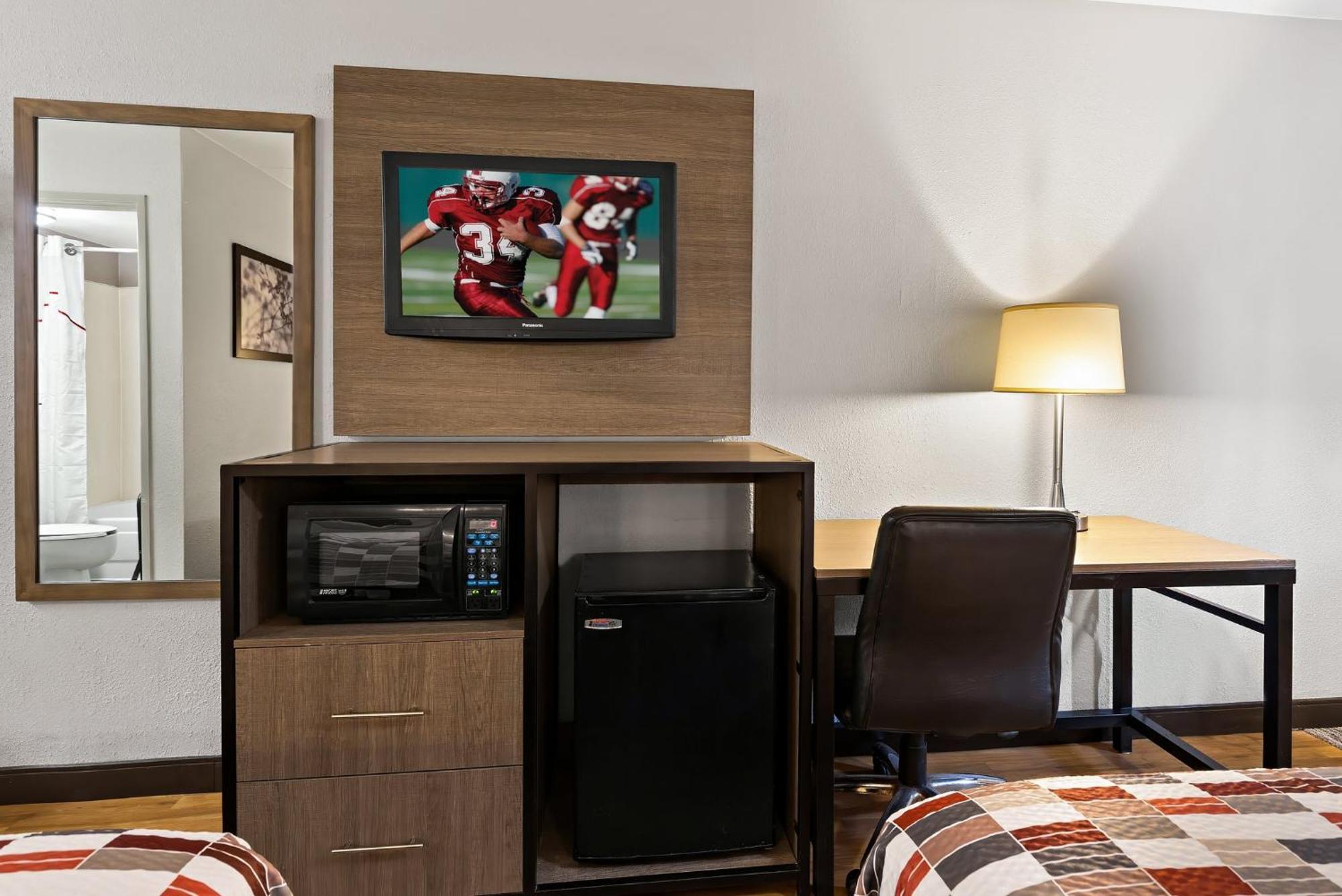 Red Roof Inn Cleveland - אינדפנדנס מראה חיצוני תמונה